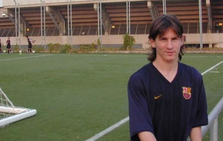 El rosarino Messi llegó a Barcelona cuando tenía 12 años.