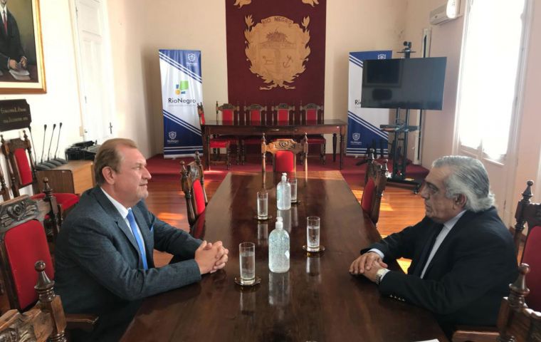 Embajador Andrei Budáev reunido con el Intendente de Rio Negro Omar Lafluf