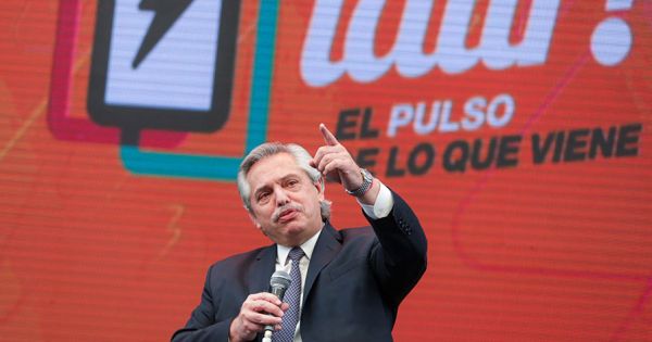 El presidente argentino quiere hacer de Internet "un servicio público" — MercoPress - Vimarsana News