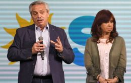 Se cree que CFK sigue gobernando tras bambalinas