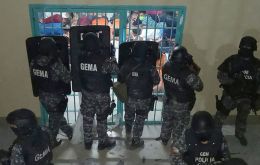 Las bandas de narcotraficantes son difíciles de controlar en las cárceles ecuatorianas sin personal suficiente