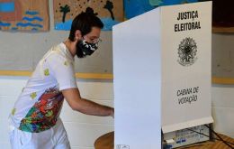 Se ha restablecido el registro biométrico de votantes.