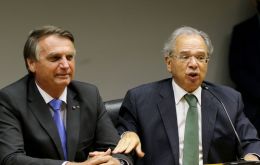 “Paulo Guedes sigue en el gobierno”, recalcó Bolsonaro