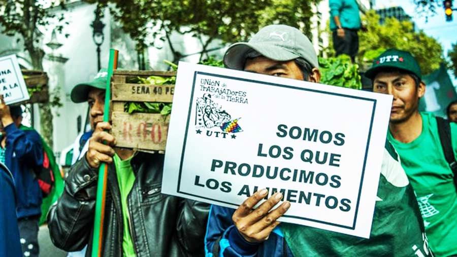 Trabajadores rurales protestan frente al Congreso argentino — MercoPress