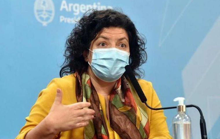 Vizzotti enfatizó que Argentina debe estar atenta a una pandemia de no vacunados el próximo otoño