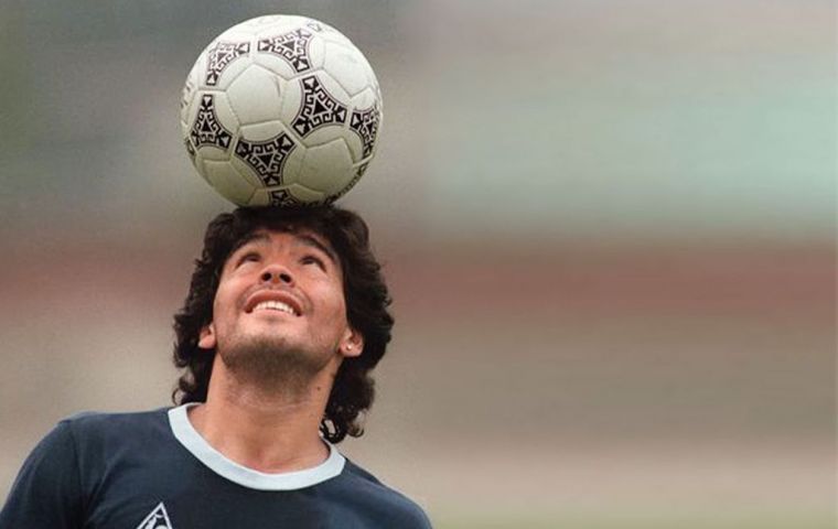 Ruggeri destacó la suerte de Argentina de que Maradona hubiera nacido allí.