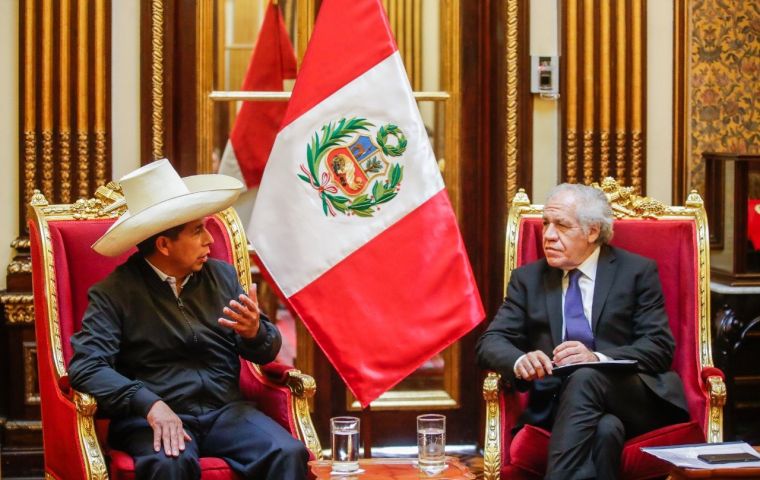 “Nos parece que las obras, proyectos y planes que tiene el Perú son muy importantes”, dijo Almagro.