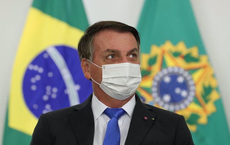 Si Bolsonaro viaja al extranjero, ¿se le permitirá regresar al país?