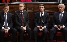 El embajador Alfonsín celebró una recepción en Madrid donde los políticos españoles favorecieron el diálogo 