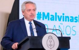 Tanto el presidente Fernández como Guillermo Carmona a cargo de la Secretaría de Malvinas, apelan en general a un lenguaje “inflamatorio” que atiza la tensión.