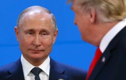 Las sanciones son insignificantes para Putin, quien se enriquecerá a medida que suba el precio del petróleo, explicó Trump.