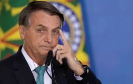Según la fiscalía, Bolsonaro tenía pleno conocimiento de que Walderice no prestaba los servicios correspondientes a su cargo.