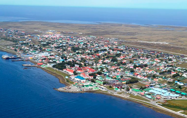 Tim Waggott, Secretario de Finanzas de las Falklands dijo que se trata de una excelente posición para respaldar nuestras futuras decisiones presupuestarias