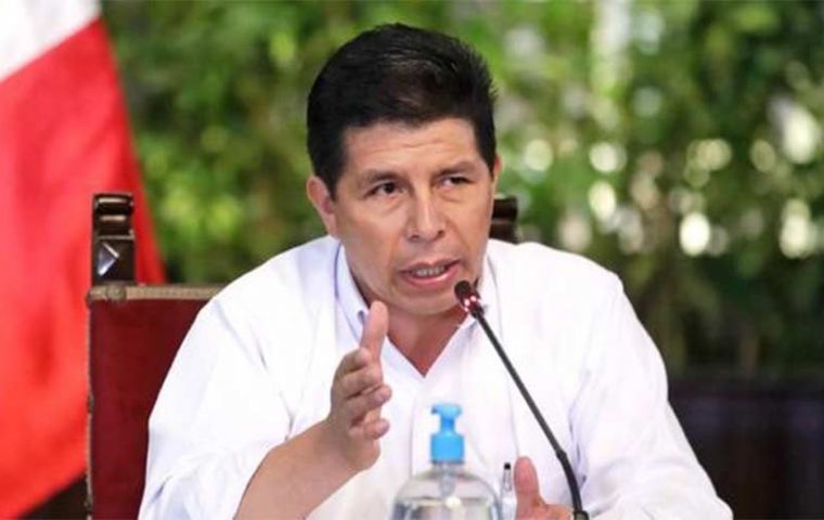 Castillo ya ha sobrevivido a dos “mociones de vacancia” (juicio político) tras poco más de 8 meses en el cargo