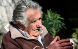 “Es difícil cuidar el tesoro si tenemos la dignidad de cuidar a los ancianos”, subrayó Mujica