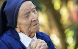 La persona viva de mayor edad es ahora la monja francesa Sor André, que tiene 118 años