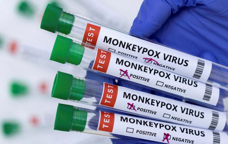 Las vacunas de primera generación “no cumplen las normas actuales de seguridad y fabricación”, según un informe de la OMS