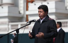 “Creemos que el Perú está por encima de todas estas cosas”, dijo Castillo en su defensa