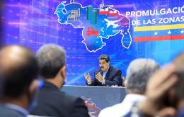 “Hay que tener cuidado porque el virus sigue presente”, dijo Maduro en un mensaje televisivo