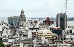 Uruguay “tiene partidos políticos fuertes y un marco macroeconómico estable y predecible”