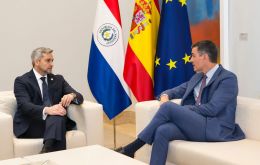 España es el “primer país en volumen de inversión extranjera” en Paraguay, dijo el Rey Felipe VI