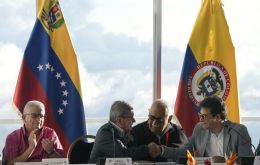 Las nuevas conversaciones son un “mensaje de esperanza” para Maduro