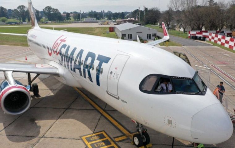 JetSmart comenzó a operar vuelos de bajo costo entre Buenos Aires y Asunción a mediados de noviembre