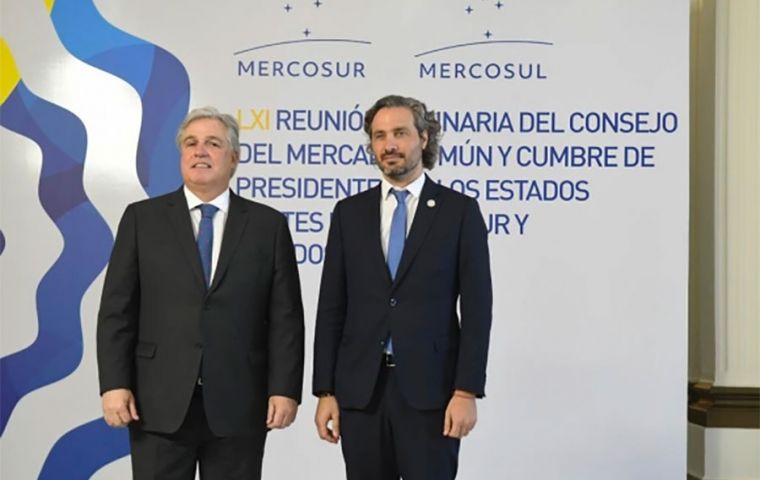 Cafiero se mostró preocupado por las acciones unilaterales de Uruguay, que prevé que Mercosur “estará irremediablemente condenado” si persiste el actual statu quo, según Bustillo