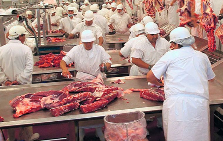 Una caída en las ventas de carne bovina deshuesada congelada explicó la baja en los resultados generales