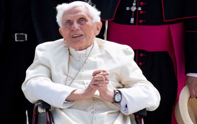 Desde su abdicación, Benedicto XVI se ha mantenido alejado de los focos