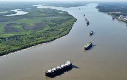 El río Paraguay no es 100% navegable, explicó Gómez