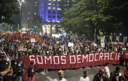 Los manifestantes también pidieron la detención del expresidente Jair Bolsonaro