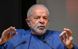 Lula también promulgó una enmienda que endurece las penas por comentarios racistas