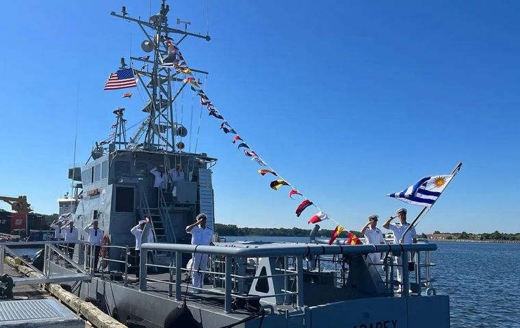 Las patrulleras de la clase Protector son una serie de embarcaciones construidas para la Guardia Costera de Estados Unidos a finales de la década de 1990 