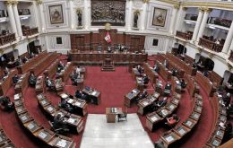 Boluarte instó a los legisladores a “dejar de lado sus intereses partidarios y anteponer los intereses del Perú”  