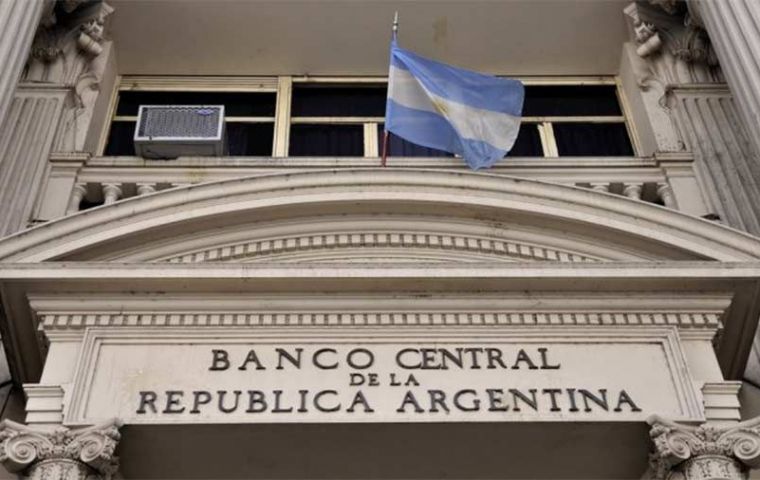 Informe del BCRA prevé que la inflación de 2023 en Argentina alcanzará el 97,6%