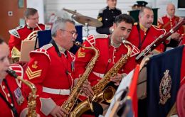 “Una gran gira, con un fuerte sentido del trabajo en equipo, unidos por el amor a la música”, describió el viaje un portavoz del Regimiento de Gibraltar