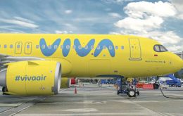 Otras aerolíneas están ofreciendo transportar a los pasajeros de Viva Air sin coste adicional, al tiempo que añaden vuelos de contingencia y utilizan aviones más grandes