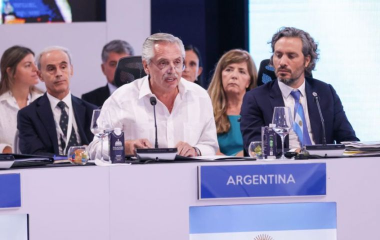 El Mercosur ha vivido los diferentes signos políticos que han gobernado cada uno de los países miembros, explicó Fernández