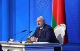 “Si Rusia y Europa se unen, serán una potencia a la que nadie podrá vencer”, sugirió Lukashenko