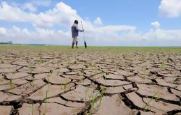 “Entender el riesgo y la vulnerabilidad nos ayuda a adaptarnos a los cambios climáticos”, dijo el Ministro Góes. Foto: REUTERS