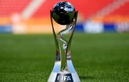 “El país de los actuales campeones del mundo abrirá sus puertas a las grandes estrellas del fútbol mundial del mañana”, dijo Infantino