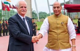 Se reanudaron las negociaciones de defensa entre Argentina e India con Taiana