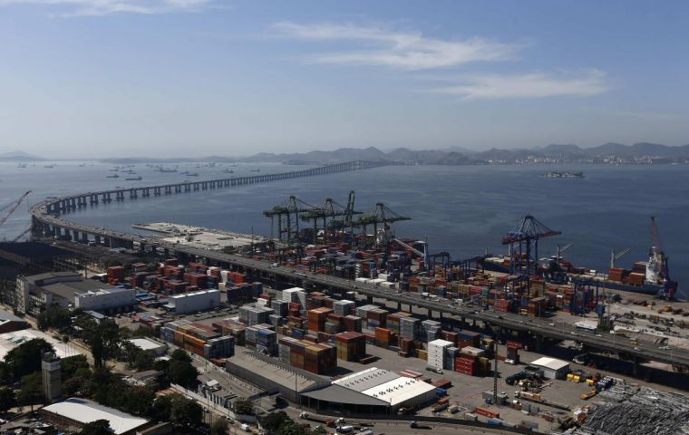 Las exportaciones brasileñas se mantendrán estables en 2023, mientras que las importaciones caerán un 11,5% 