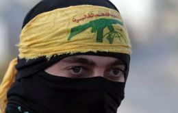 Hezbolá y el régimen iraní siguen operando en todo el mundo para atacar objetivos israelíes, judíos y occidentales”, dijo el Mosad
