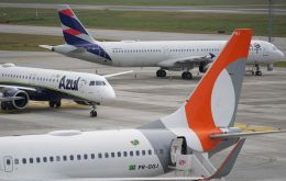 Los pasajeros de vuelos nacionales pasaron de 82,2 millones en 2022 a 91,4 millones el año pasado, explicó Costa Filho