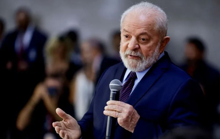 Las palabras de Lula podrían haber sido provocadas por los comentarios del pasado sábado de Bolsonaro a un canal portugués de YouTube