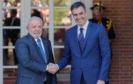 Brasil y España se enfrentan al “extremismo, la negación de la política y el discurso de odio, alimentado por noticias falsas”, dijo Lula a Sánchez