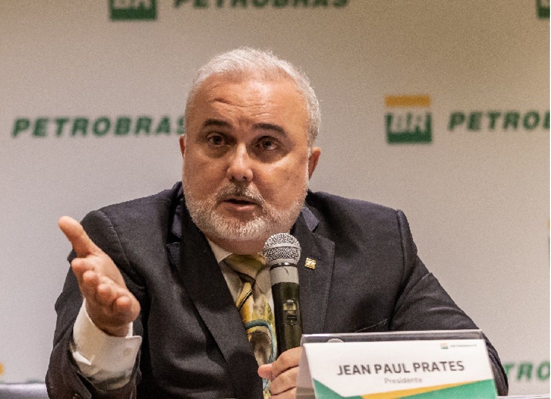 Prates dijo estar contento por haber disipado rumores de una privatización total de Petrobras