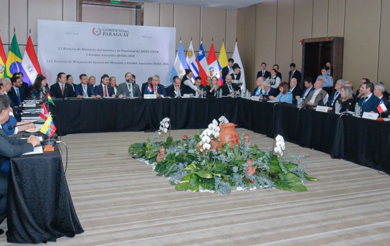 Bullrich invitó a los funcionarios del Mercosur a Buenos Aires para los actos por el 30 aniversario del atentado a la AMIA